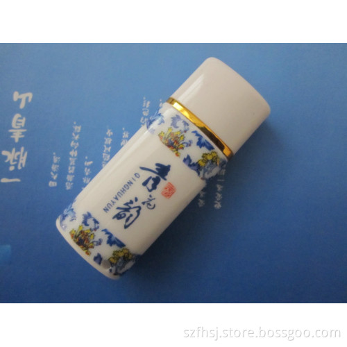 Ue and White Porcelain USB Flash Drive